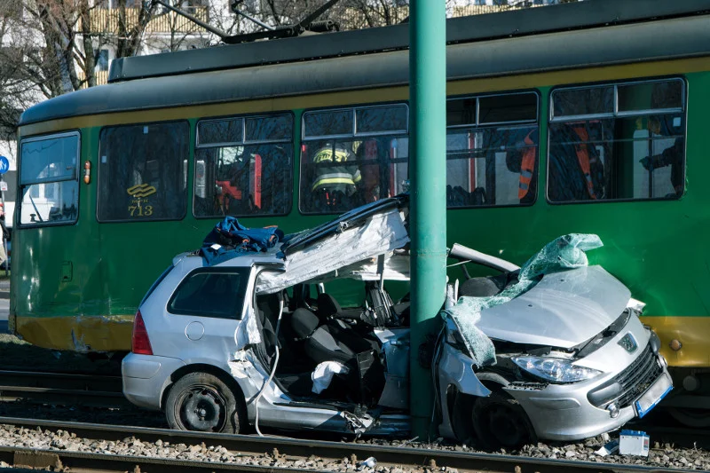 Gdy uszkodzenia przekraczają wartość pojazdu ubezpieczyciel z automatu orzeka o szkodzie całkowitej.