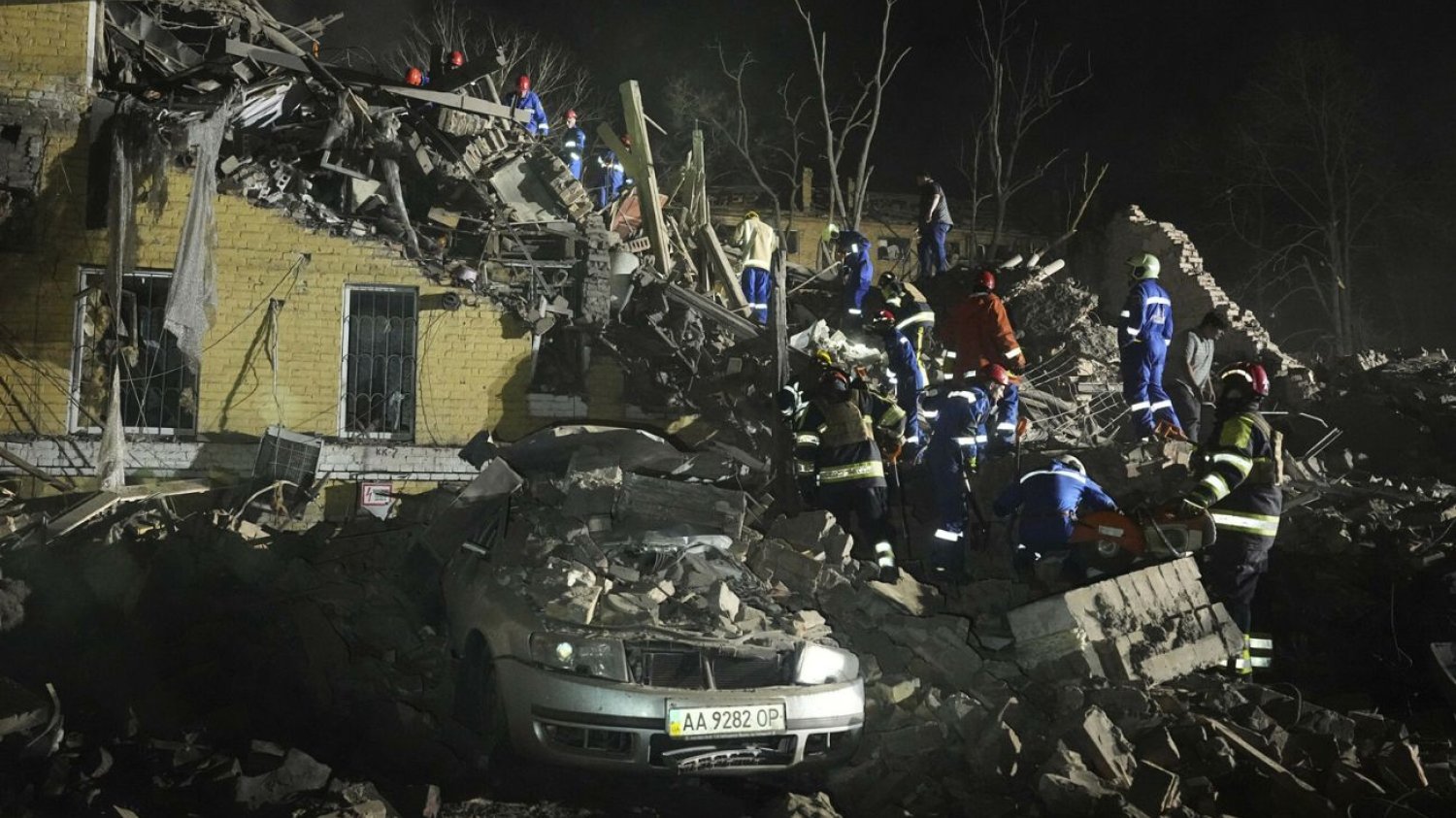 Tragiczna noc w Kijowie. Rosja pokazała, jak zależy jej na pokoju. Atak Rosji na Kijów. Zginęło 9 osób, a ponad 60 jest rannych.