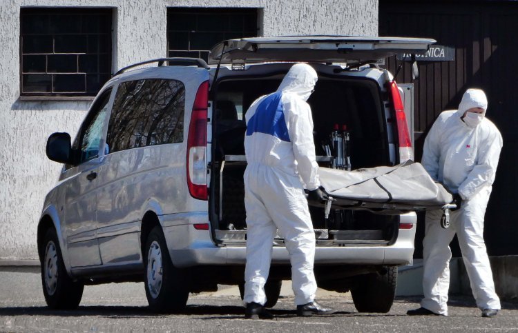 Do kwietnia w Polsce może umrzeć ponad 55 tys. osób chorych na covid-19.