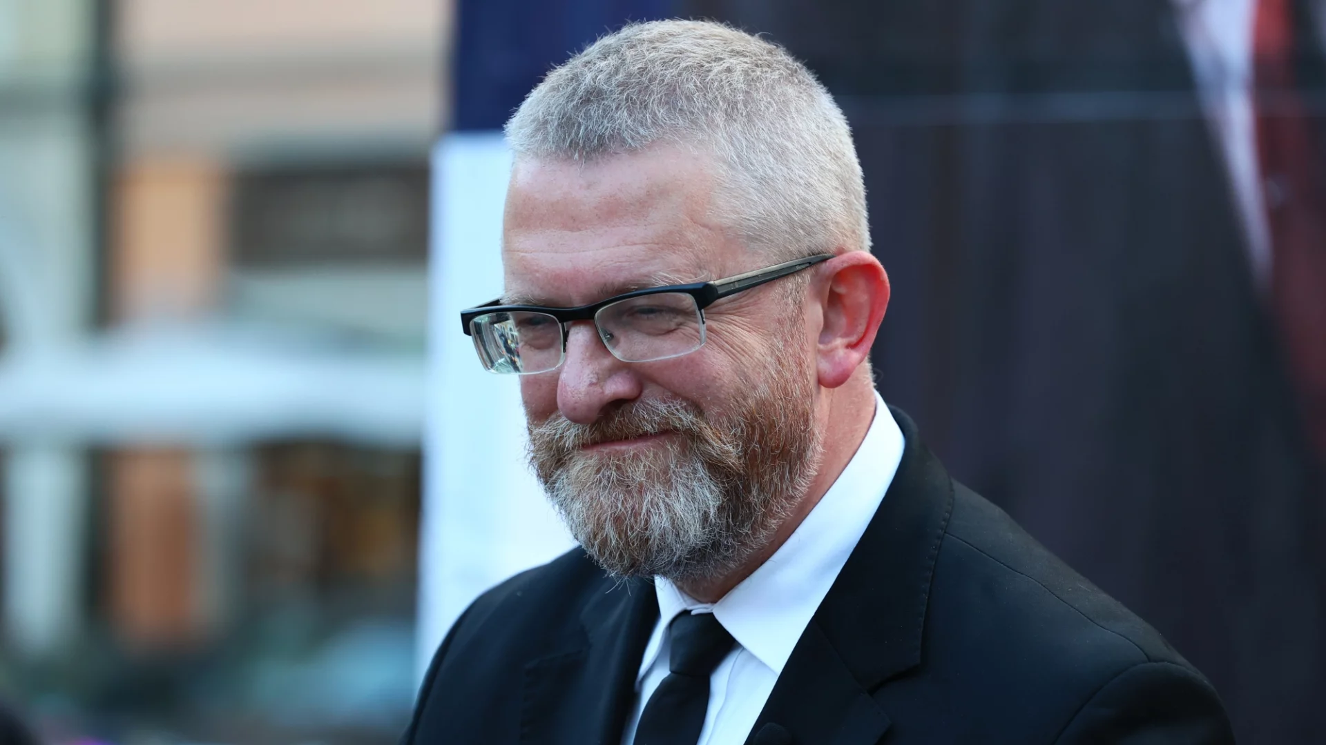 Tylko centrum i skrajna prawica w Sejmie. Ten sondaż ucieszy Brauna i Mentzena