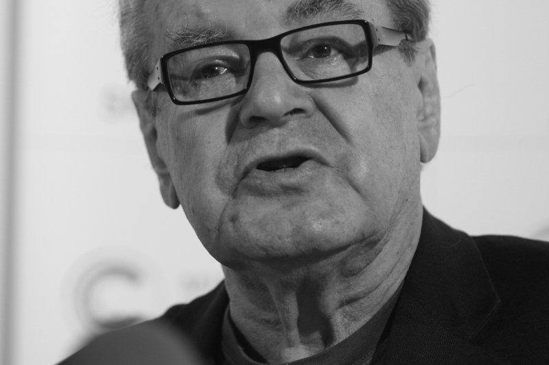 Milos Forman jest twórcą takich filmów jak "Lot nad kukułczym gniazdem" oraz "Pali się moja panno".