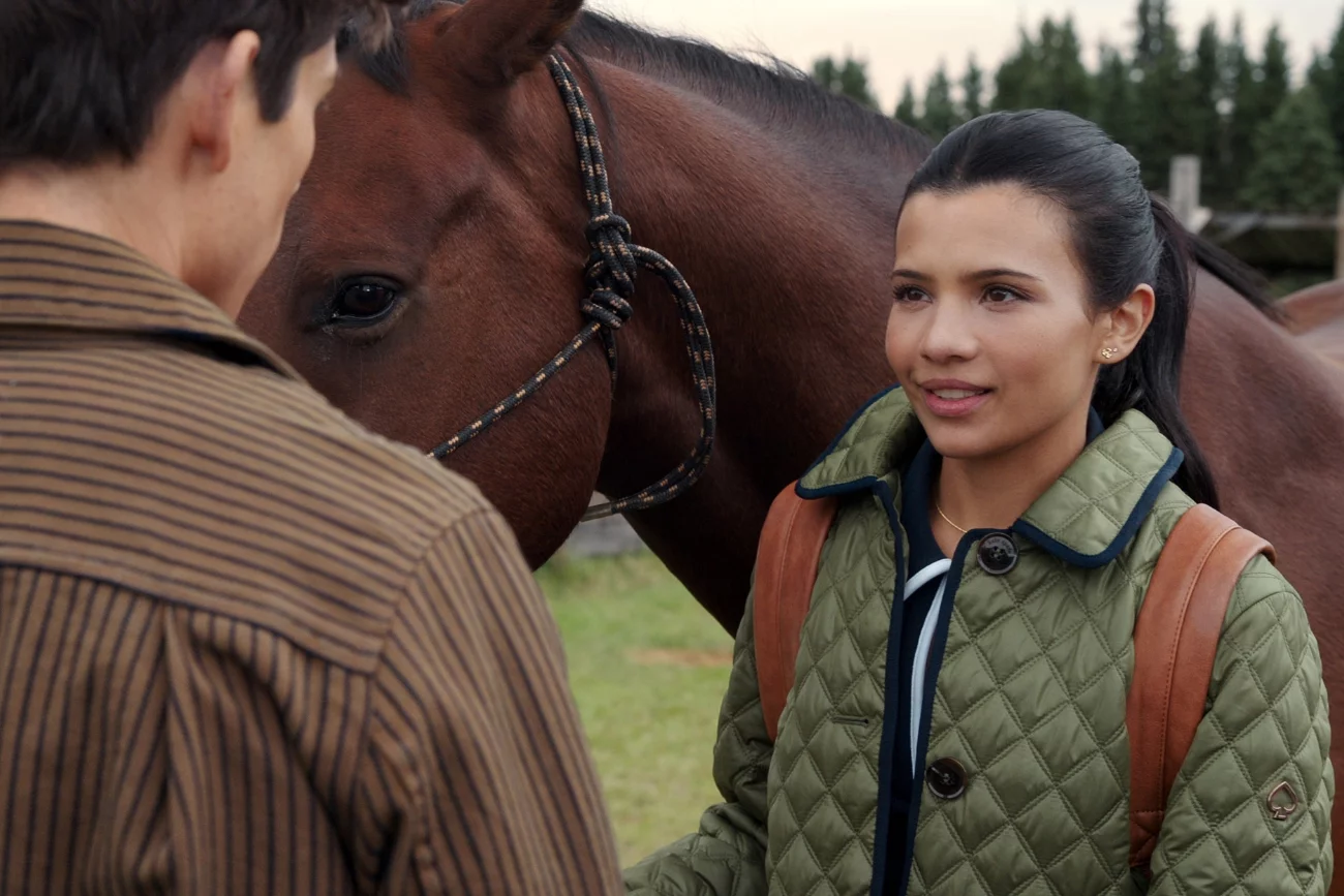 Nikki Rodriguez w serialu "Moje życie z Walterami"