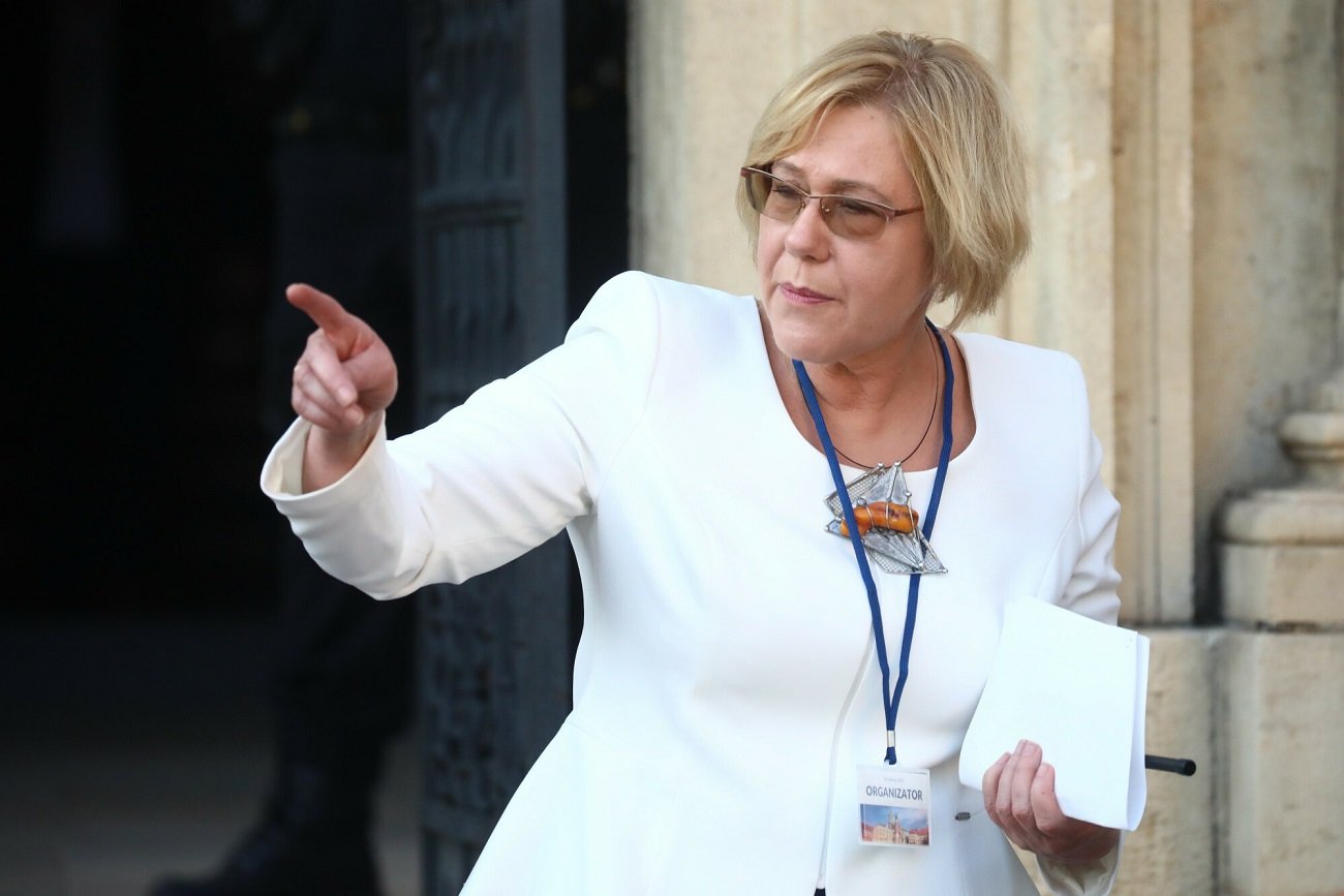 Barbara Nowak przeciw szczepieniom na covid-19 w szkołach.