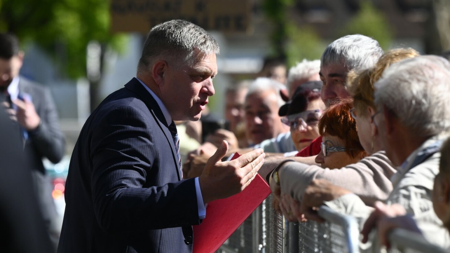 Słowacja. Nowe informacje po postrzeleniu premiera Roberta Fico.