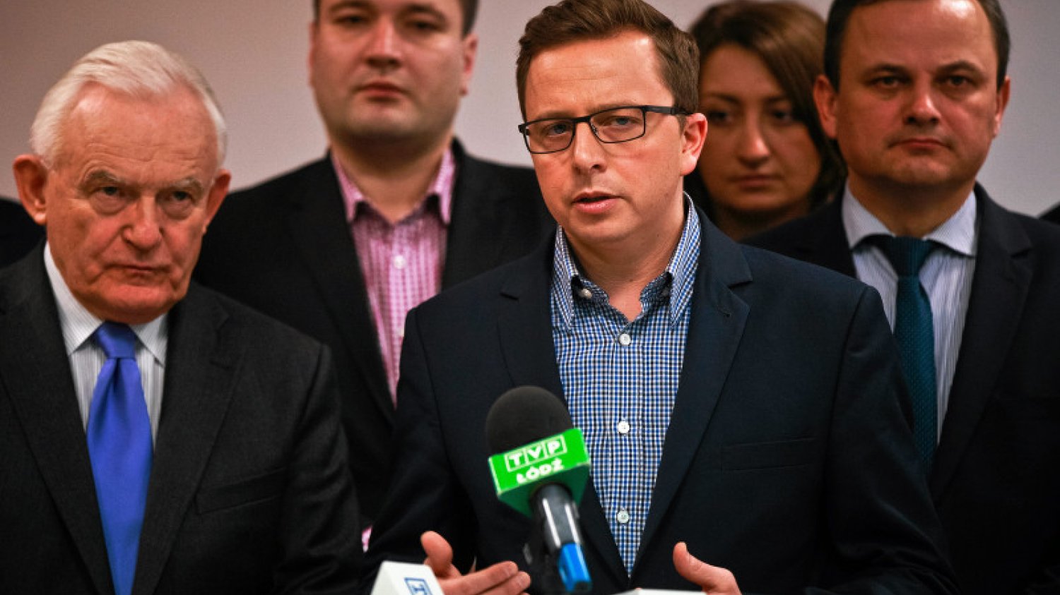 Rzecznik SLD zaprzecza, by partia rozważała wycofanie prezydenckiej kandydatury Magdaleny Ogórek