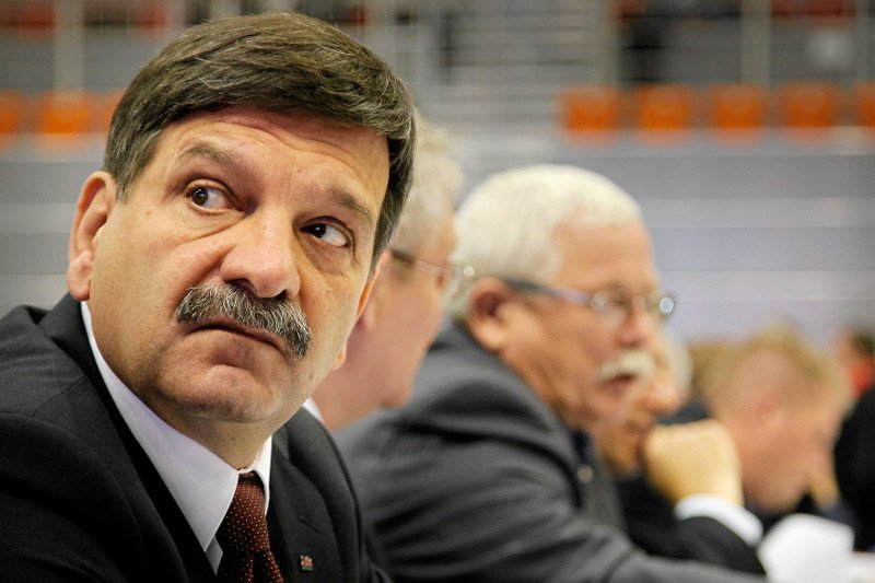 Janusz Śniadek z PiS przekonuje, że każda manifestacja niesie za sobą ryzyko "incydentów i prowokacji"