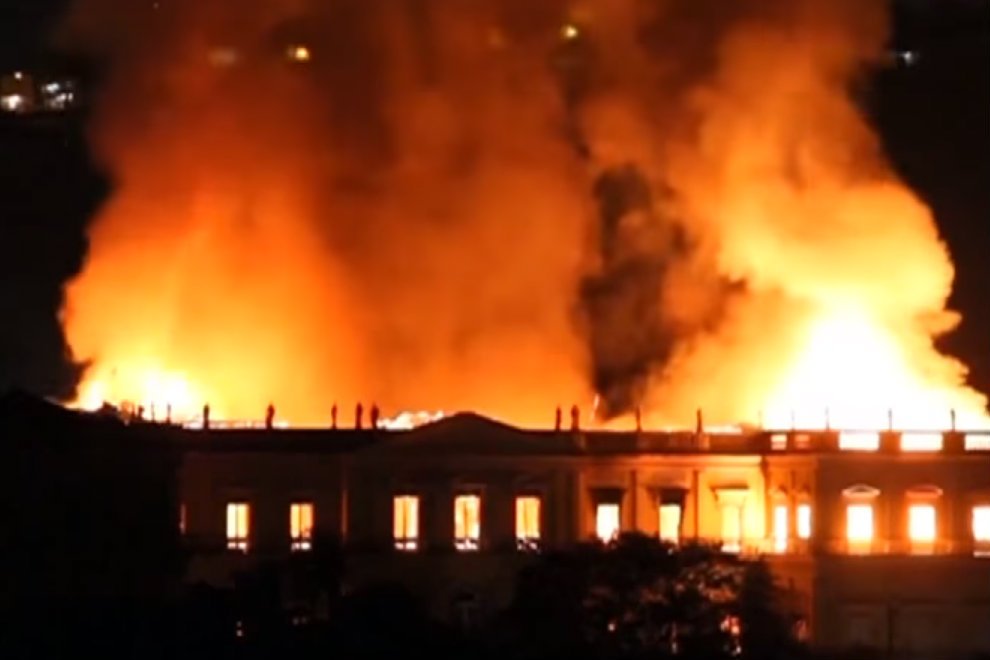 Muzeum Narodowe w Rio de Janeiro stanęło w płomieniach. To wielka tragedia dla Brazylii.