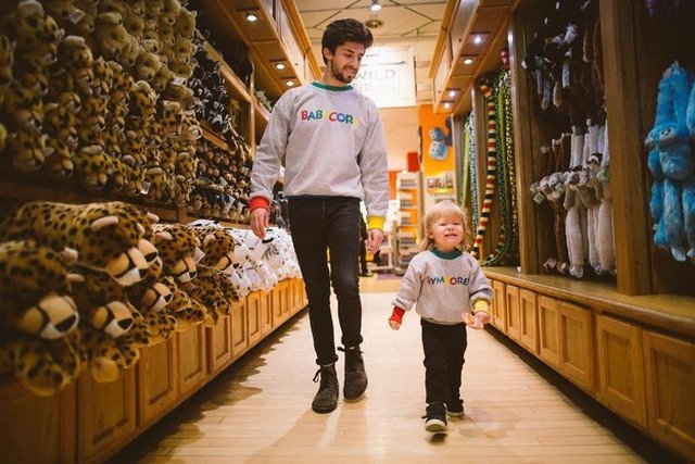 Normcore? Staroć. Teraz modna jest wczesna młodość, czyli Babycore / Instagram: @MattStarrMattStarr | Twitter: MatchewStarr | Website: www.Matt-Starr.com