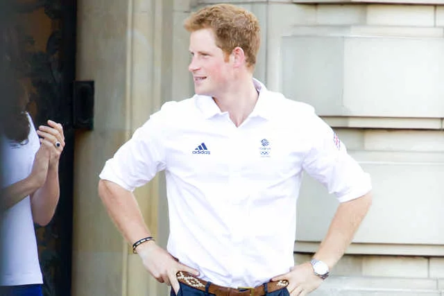 To nie pierwszy wybryk księcia Harry'ego. Wcześniej przyłapywano go z różnymi dziewczynami, czy nawet palącego marihuanę