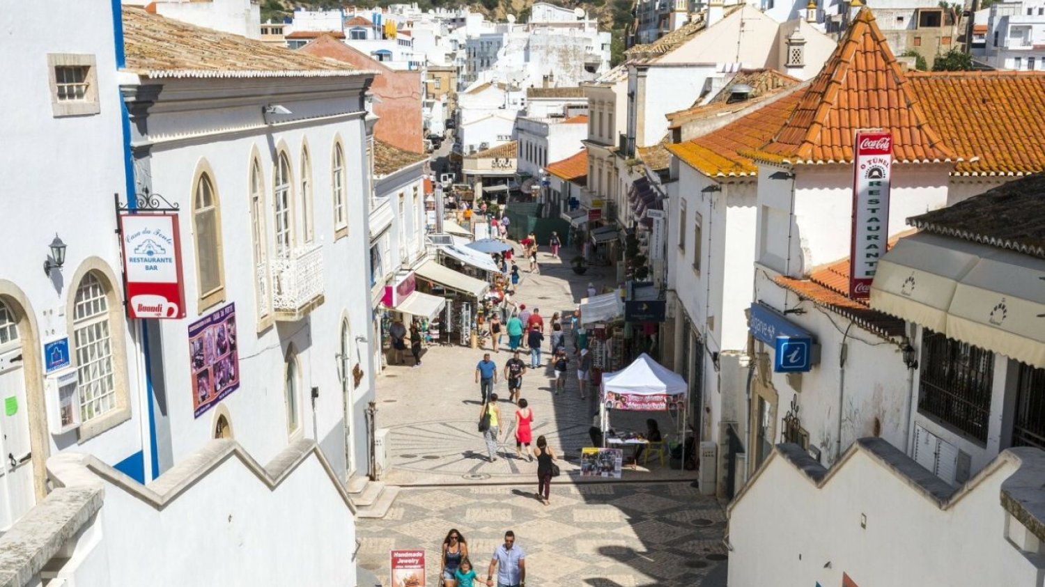 W Portugalii będą surowe mandaty dla turystów Będą mandaty dla turystów w bikini w Portugalii