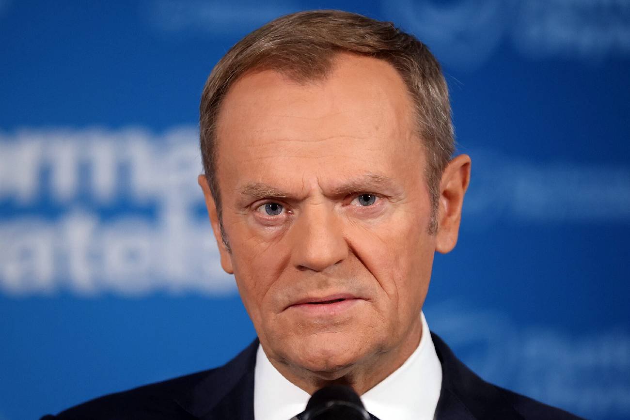 Przewodniczący PO Donald Tusk udzielił wywiadu redaktorowi naczelnemu tygodnika "Newsweek" Tomaszowi Lisowi. Przewodniczący PO Donald Tusk udzielił wywiadu redaktorowi naczelnemu tygodnika "Newsweek" Tomaszowi Lisowi