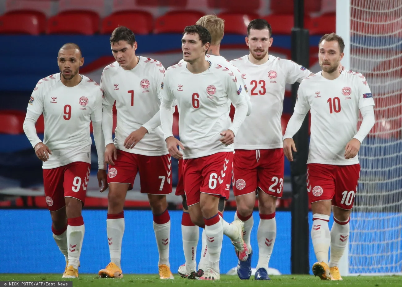 Duńczycy są faworytem do awansu, zagrają dla Christiana Eriksena (nr 10), który prędko na boisko nie wróci