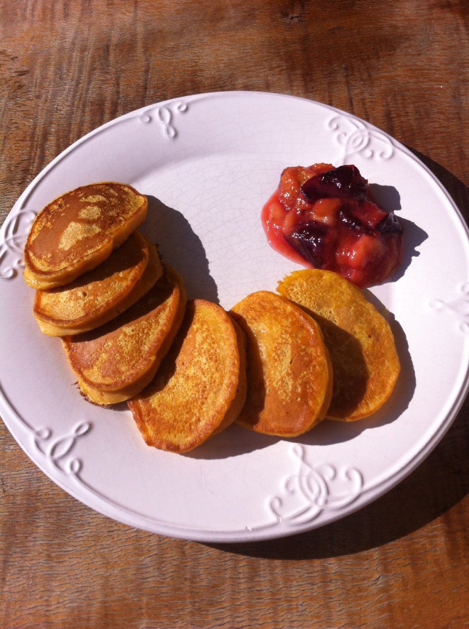 Dyniowe pancakes z lekką konfiturą