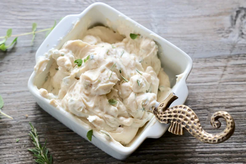 Pasta bezjajeczna przepis wegański