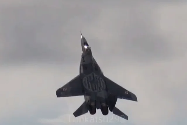 Podczas tegorocznej edycji Royal International Air Tattoo kpt. Adrian Rojek wystartował w spektakularny sposób