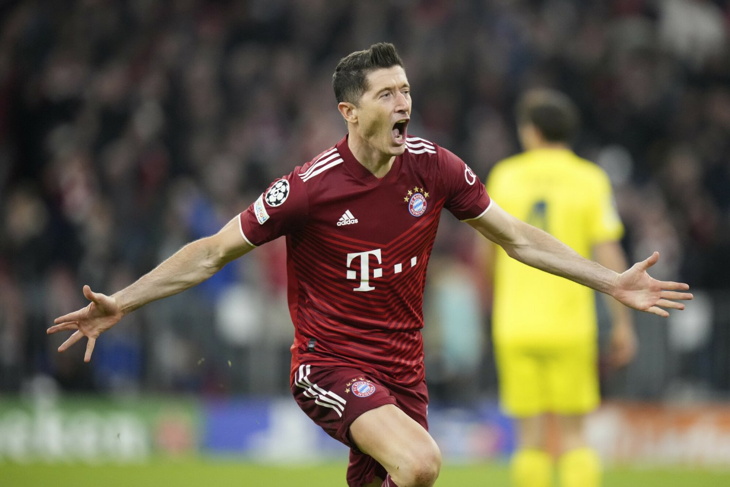 Robert Lewandowski czeka na nową umowę w Monachium i zapowiada, że może latem opuścić klub