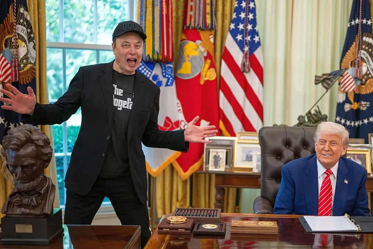 Elon Musk wysłał Trumpowi emotikon z serduszkiem Elon Musk wysłał Trumpowi emotikon z serduszkiem