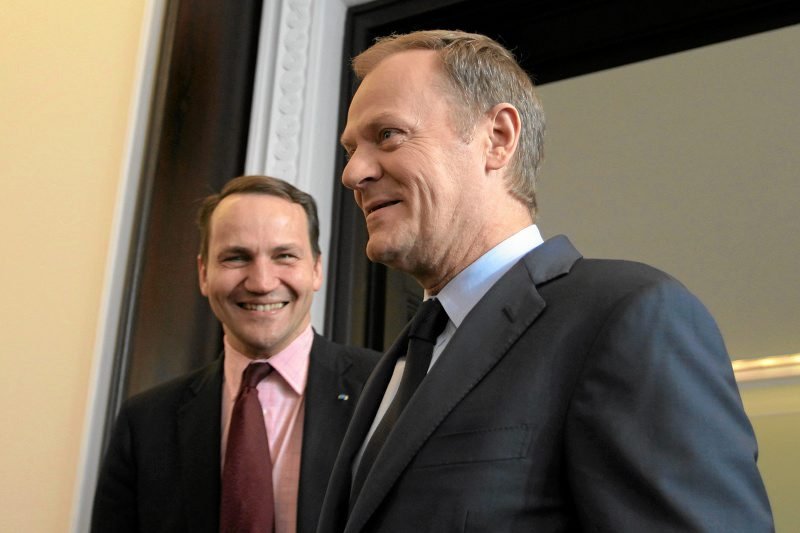 Donald Tusk i Radosław Sikorski wśród najpotężniejszych ludzi świata. Premier: Bądźmy poważni.