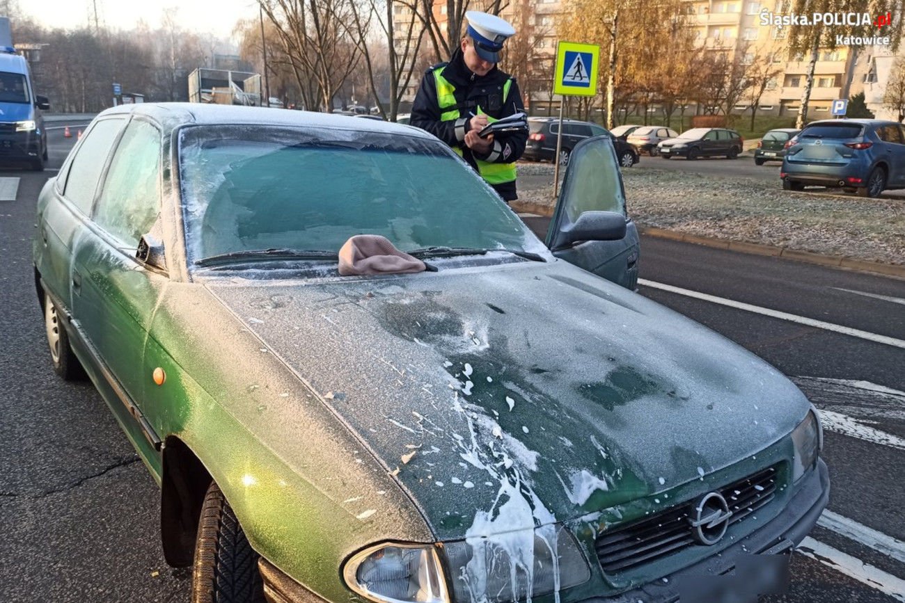 Kierowca nieodpowiednio przygotował samochód do jazdy.