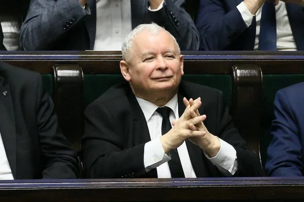 Gdyby wybory do Sejmu odbyły się w niedzielę 21 marca, to wygrałaby je Zjednoczona Prawica.
