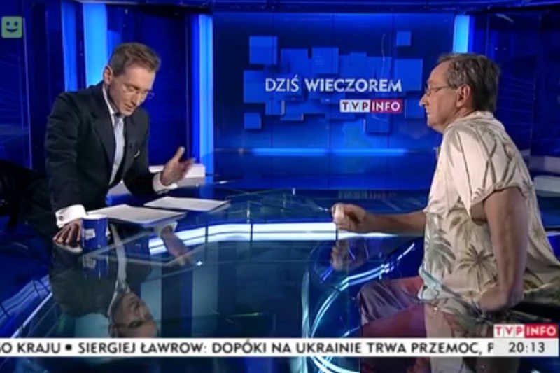 Wojciech Cejrowski rozsypał w studiu TVP sól egzorcyzmowaną.