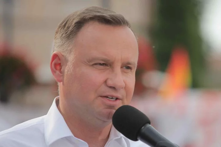 Andrzej Duda w Serocku wciągnął w swoją kampanię prywatną inwestycję Microsoftu.