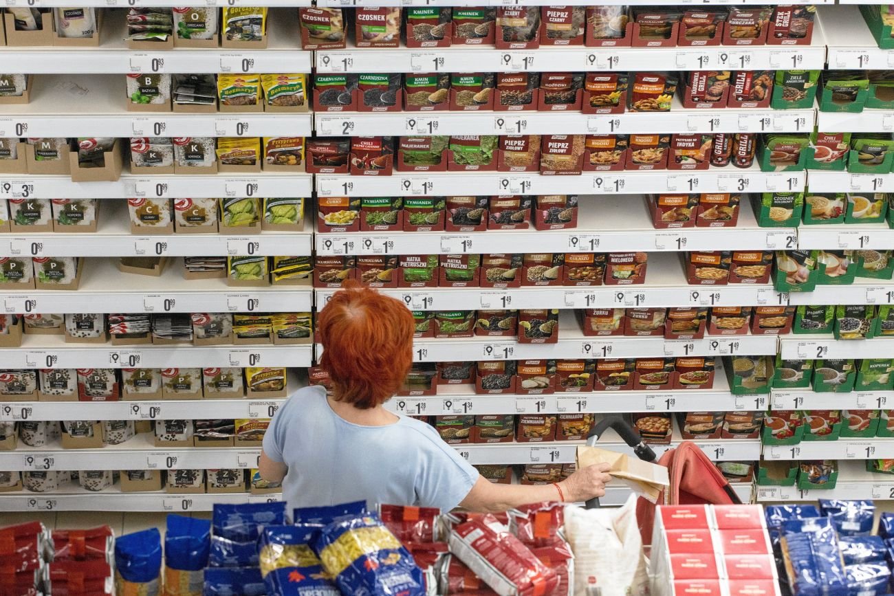 Kto płaci za rozbity słoik w sklepie? Wbrew pozorom nie jest to jasne