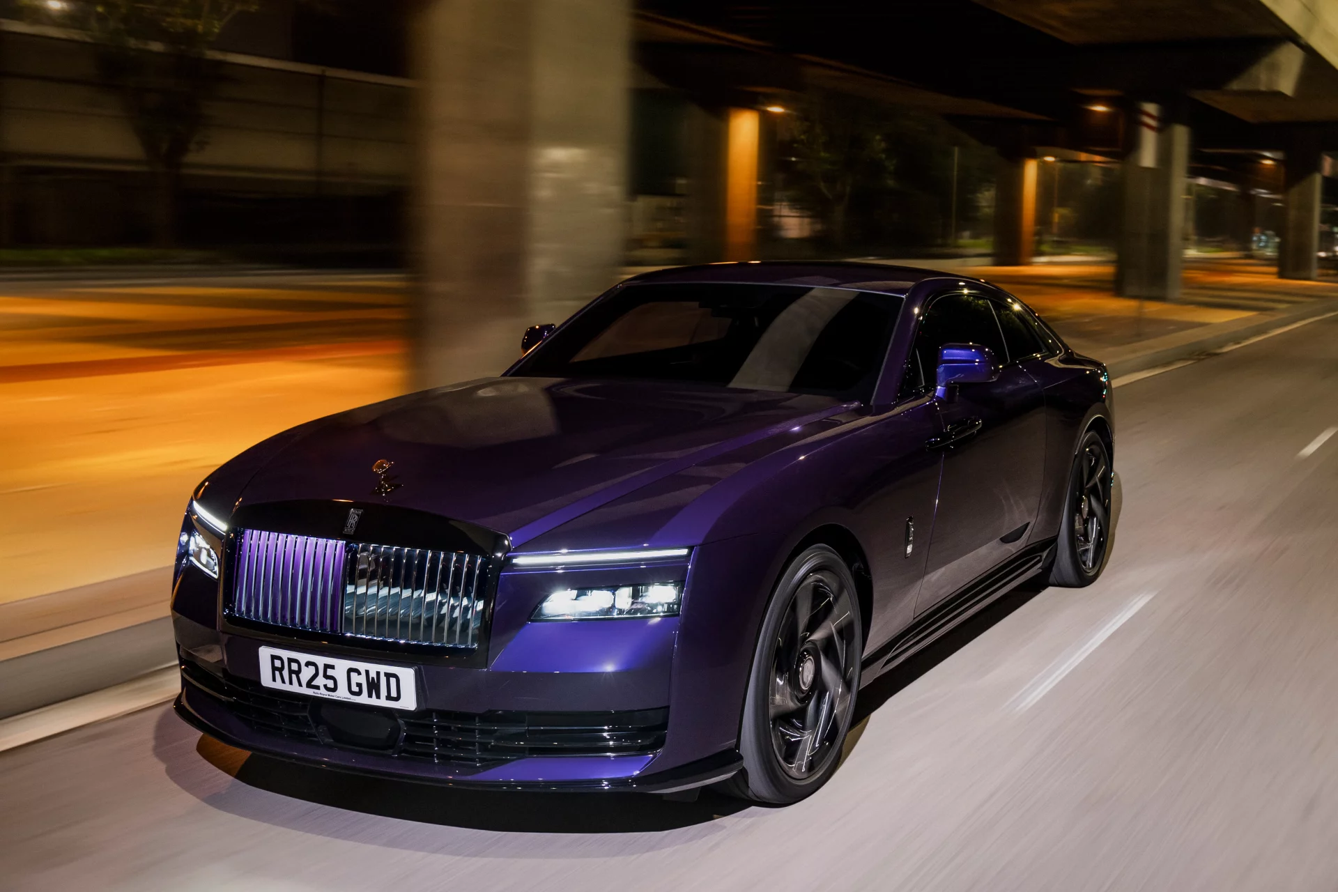 Rolls-Royce Black Badge Spectre