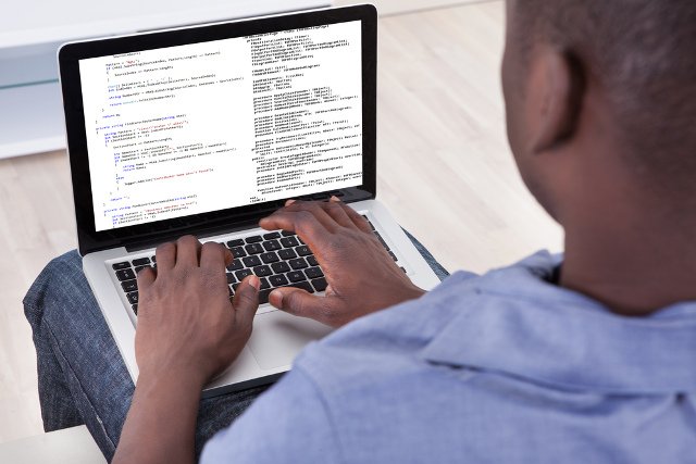 Najlepszych specjalistów firmy wyrywają sobie z rąk.