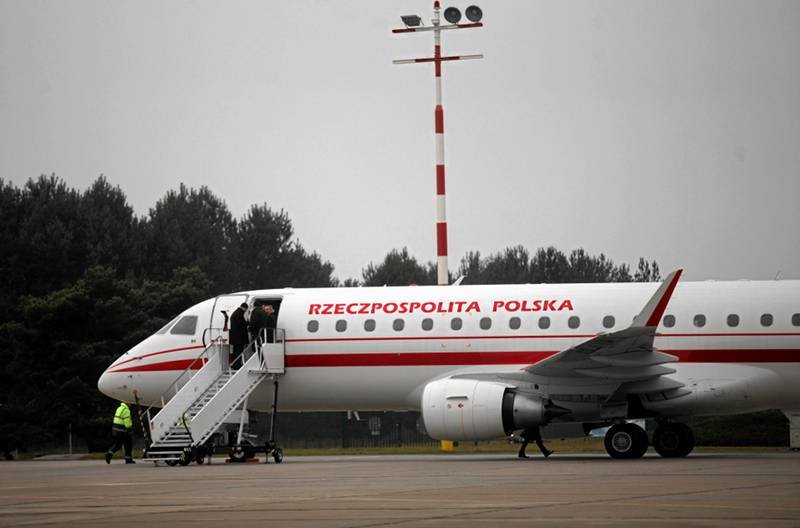 Jeden z rządowych embreaerów