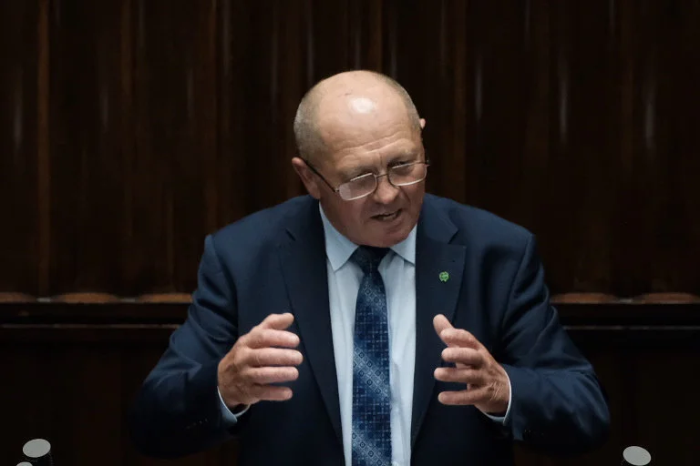 Marek Sawicki wyraził nadzieję, że wybrany z list PSL senator Jan Filip Libicki nie pomoże PiS w przejęciu urzędu RPO.