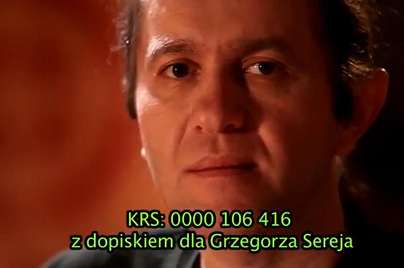 Operator kamery Grzegorz Serej stracił nogę podczas wykonywania pracy. Dziś prosi o pomoc w zdobyciu pieniędzy na rehabilitację i protezę.