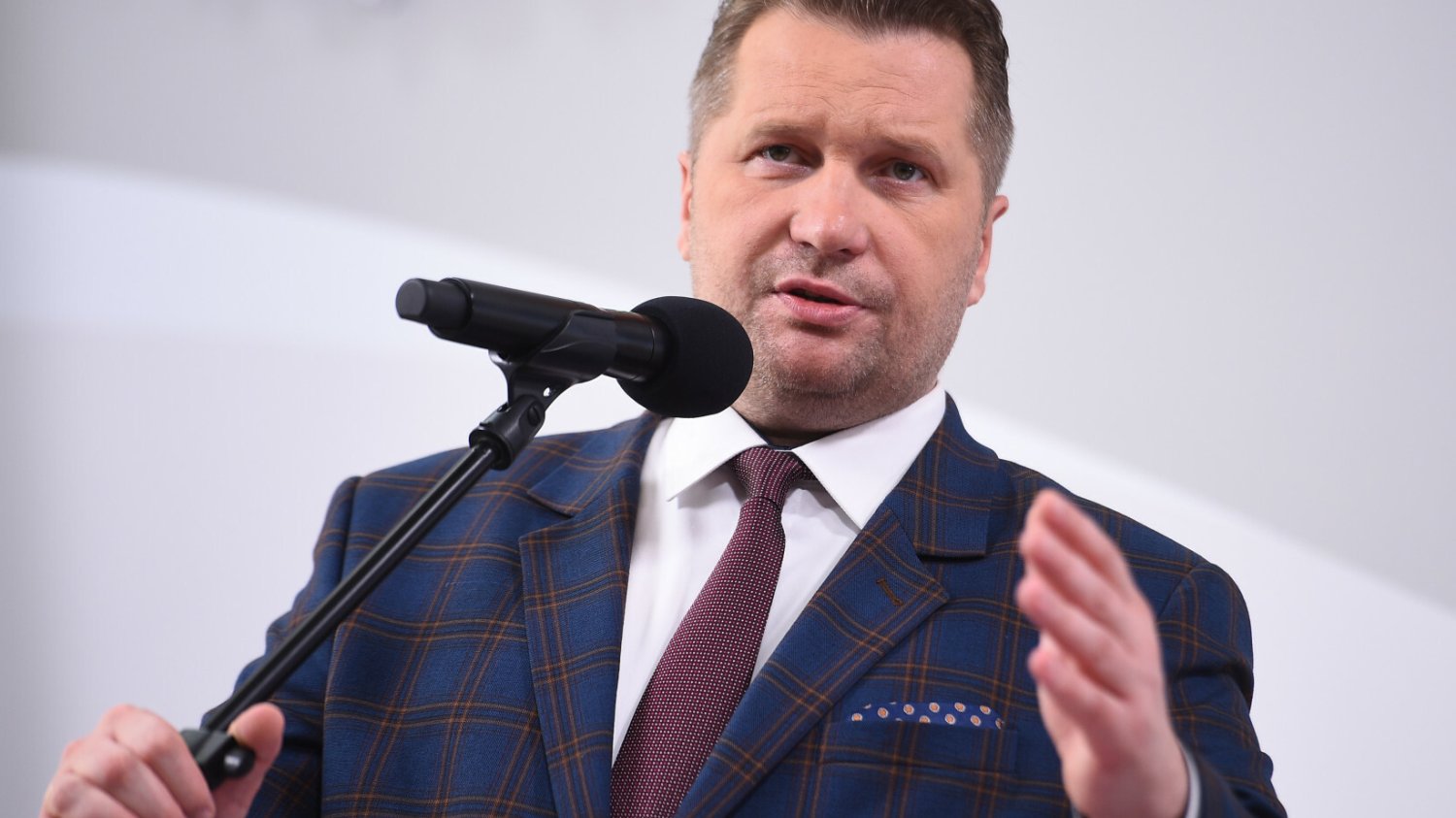 Przemysław Czarnek pokłócił się z dziennikarką podczas konferencji.