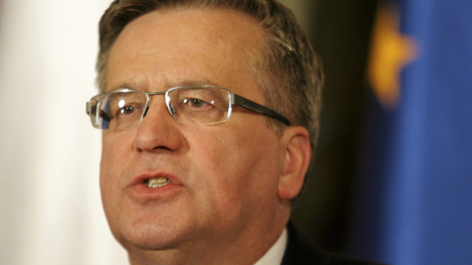 Prezydent Bronisław Komorowski skrytykował polityczne komentarze po wyroku dla byłego szefa CBA Mariusza Kamińskiego