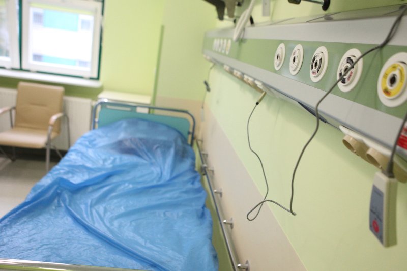 W szpitalu brakuje personelu, bo ten odchodzi do ośrodków, które oferują lepsze pensje. Zdjęcie ilustracyjne.