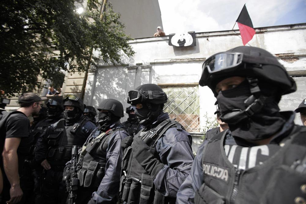 Interwencja Policji w squacie Warsztat w Poznaniu