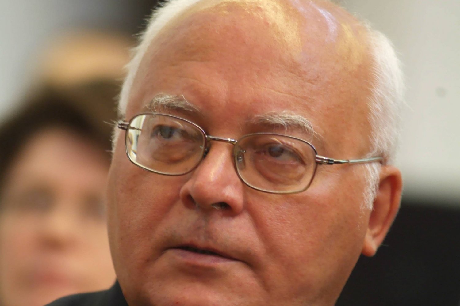 Ksiądz Waldemar Chrostowski mówił o strajkach kobiet podczas mszy w intencji ofiar katastrofy smoleńskiej.