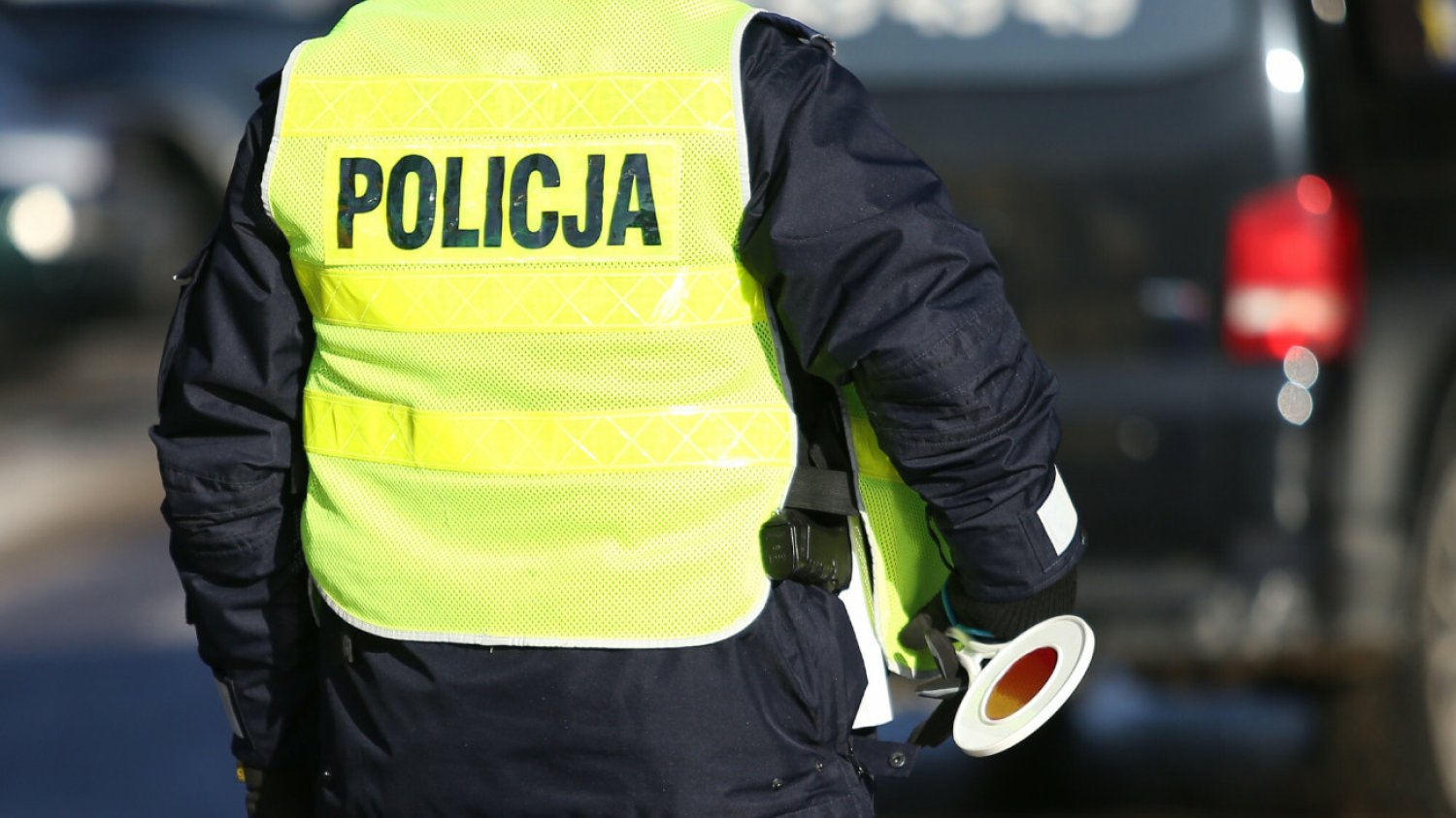 Policjanci rozpoczynają kolejną akcję protestacyjną.