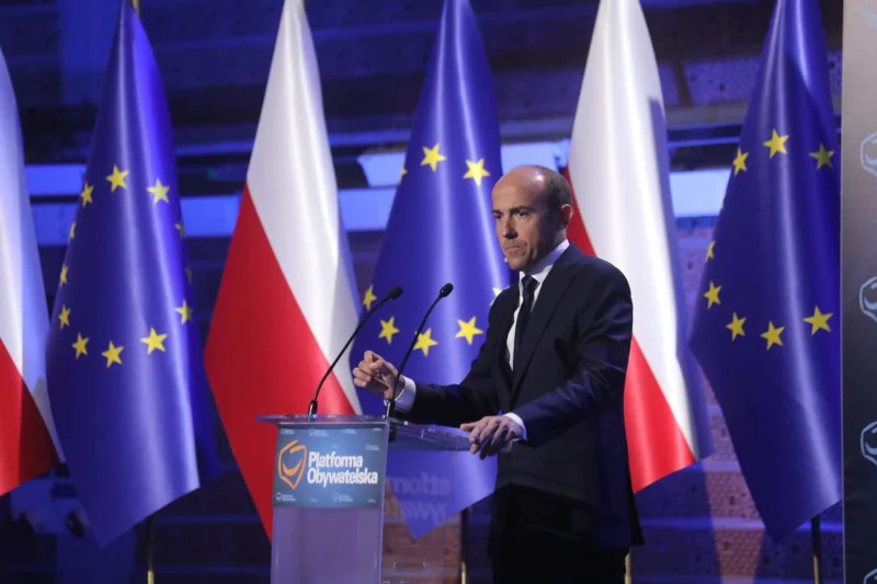 Platforma Obywatelska deklaruje gotowość do zmian, aby zaoferować Polkom i Polakom bezpieczną Polskę.
