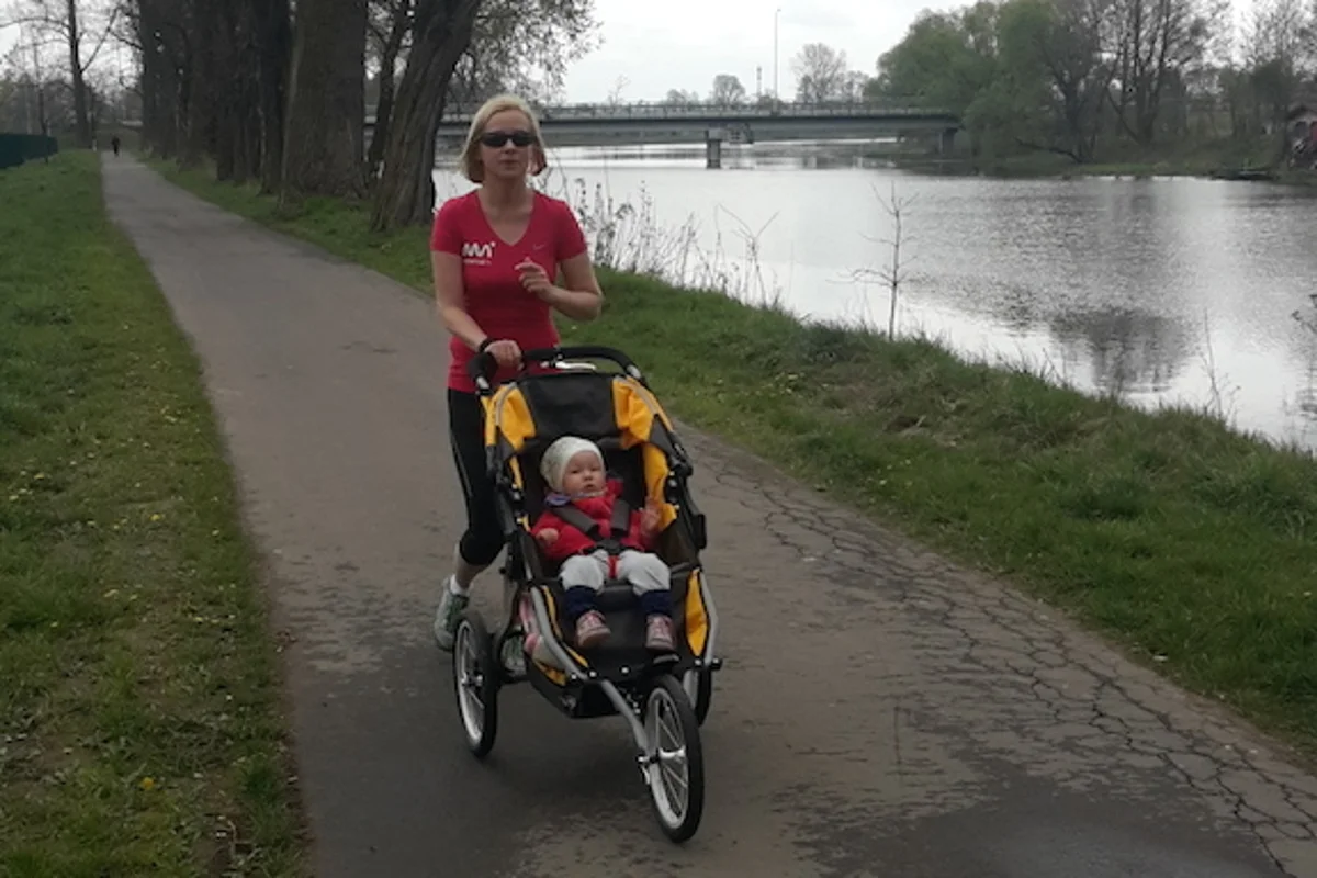Musimy więc odpowiedzieć sobie na pytanie do czego wózek ma służyć? Czy będziemy używali go na co dzień i do biegania, czy też planujemy z nim jedynie starty w zawodach.