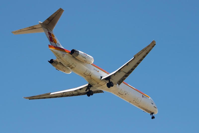 Francja wysyła wojsko do zabezpieczenia wraku Air Algerie w Mali