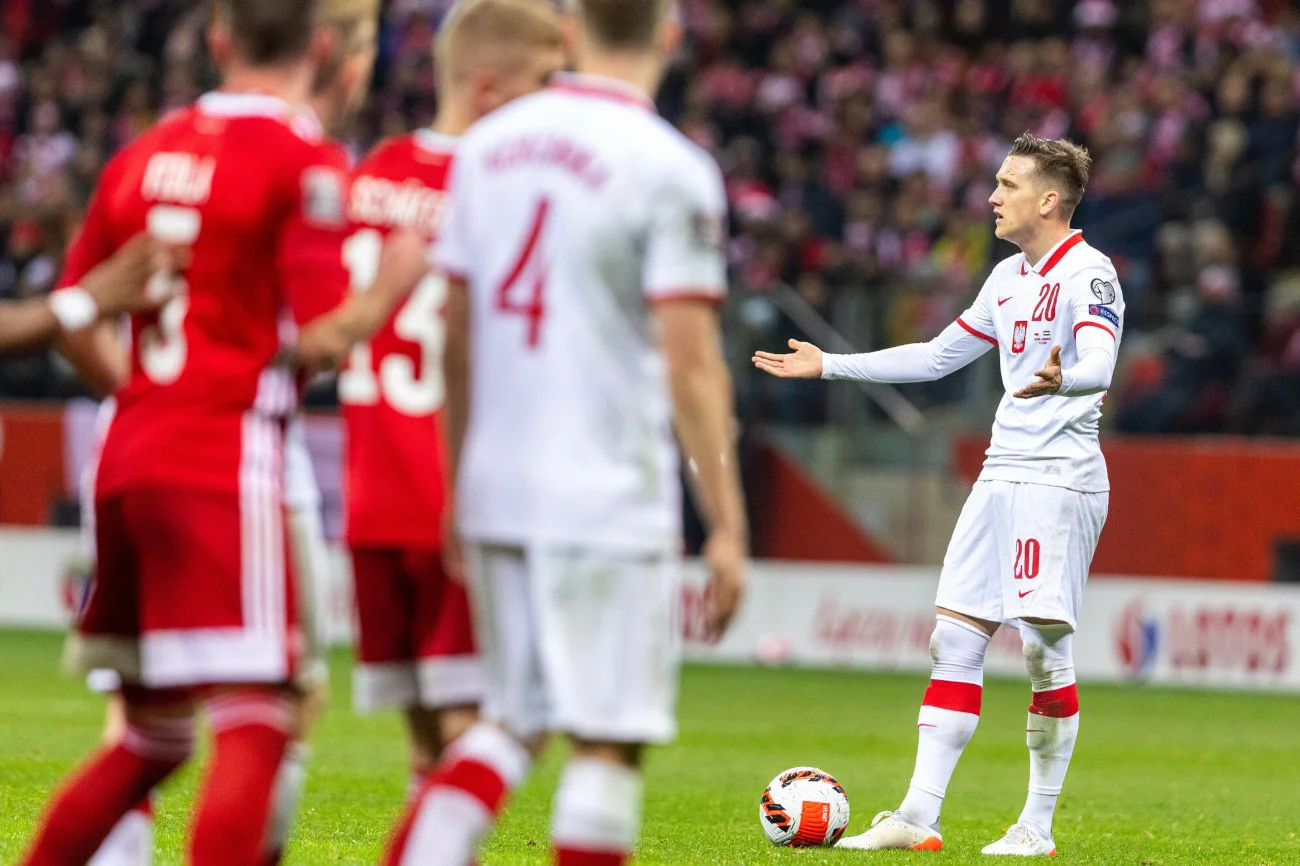 Reprezentacja Polski od ponad miesiąca jest bez trenera. Bezkrólewie po odejściu Paulo Sousy trwa...
