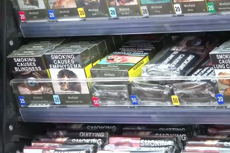 Australia już dawno temu wprowadziła jednolite paczki papierosów. Efekty nowego przepisu nie są tak dobre, jak się wydawało.