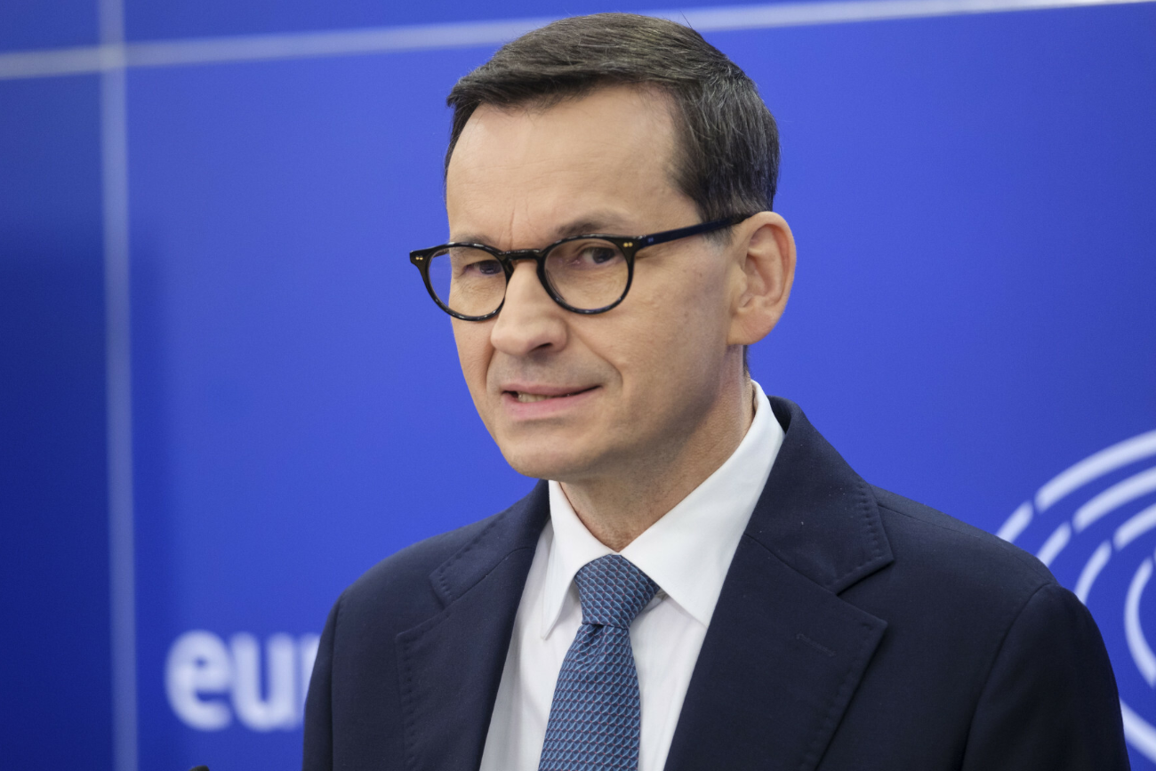 Rząd Morawieckiego obiecał miliardy z KPO dla polskiego elektryka. Media ujawniają tajne dokumenty.