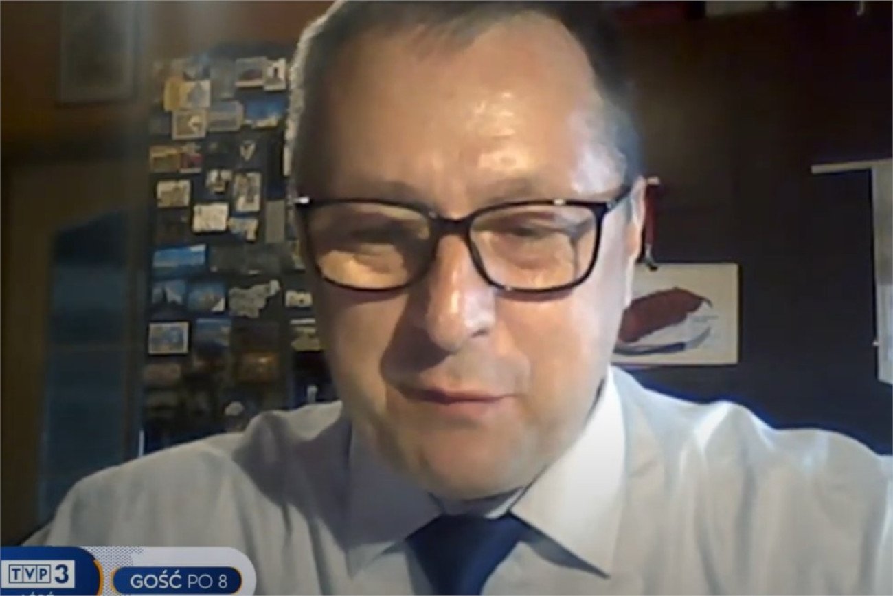 Waldemar Flajszer twierdzi, że wulgarny komentarz pod postem radnego KO to wina edytora tekstu.