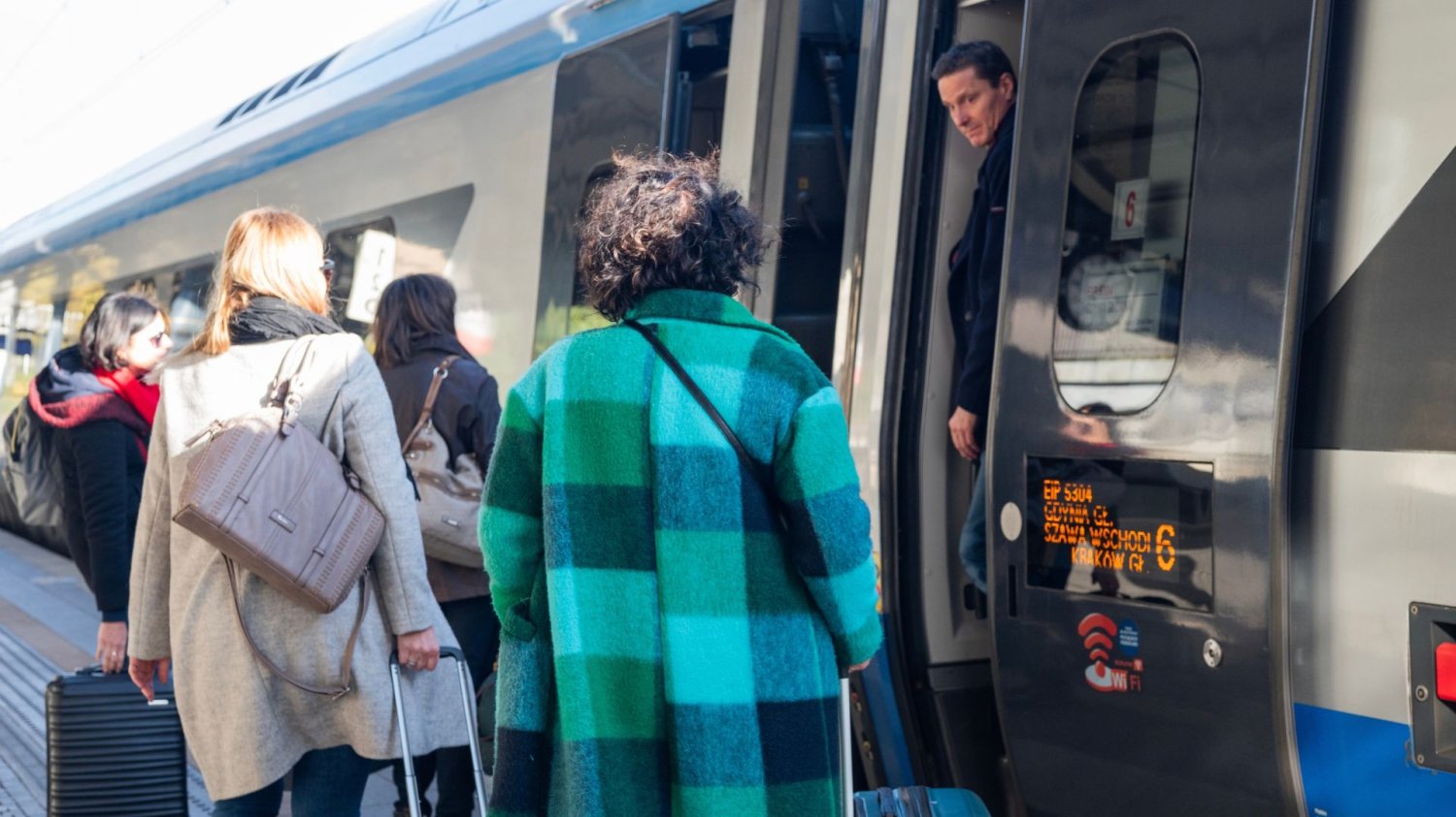 W 2025 podróżni PKP Intercity dużo jedli w pociągach. Liczby zaskakują W 2025 podróżni PKP Intercity dużo jedli w pociągach. Liczby zaskakują