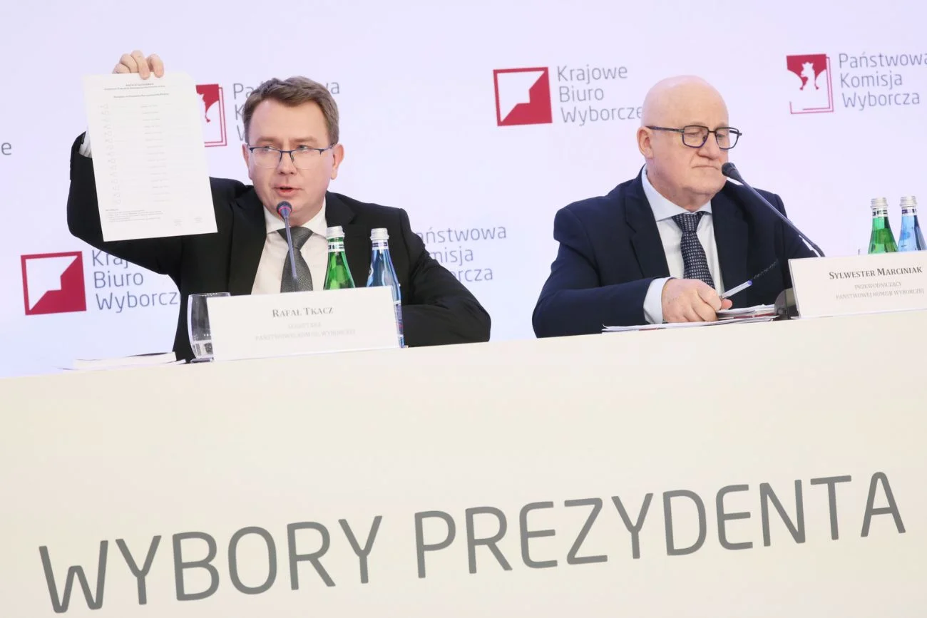Exit poll z wyborów prezydenckich 2025. O tej godzinie będą wyniki.