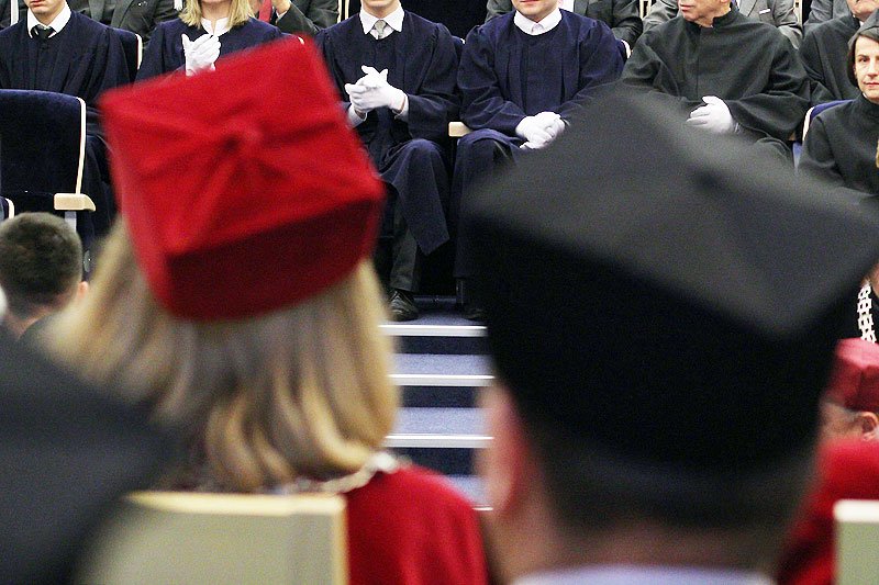 Dzięki decyzji Centralnej Komisji do Spraw Stopni i Tytułów środowisku naukowemu łatwiej będzie ukryć swoją słabość.