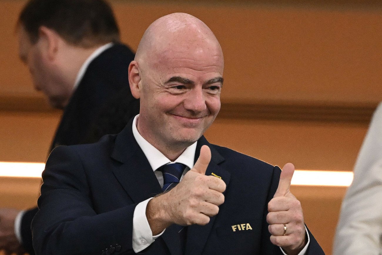 Gianni Infantino jest wyraźnie podekscytowany tym, jak dobrze jako szef FIFA zorganizował trwające MŚ w Katarze.