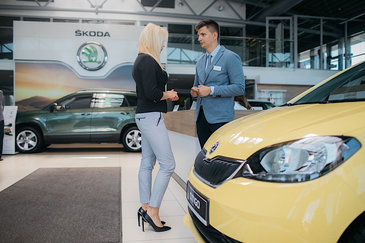 Praca w salonie Skody była pełna wyzwań... nawet przez jeden dzień.